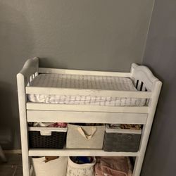 Baby changing table 