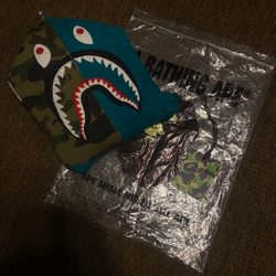 Bape Hoodie💙