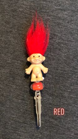 Troll doll roach clip - Red