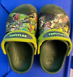 Crocs teenage mutant ninja turtle