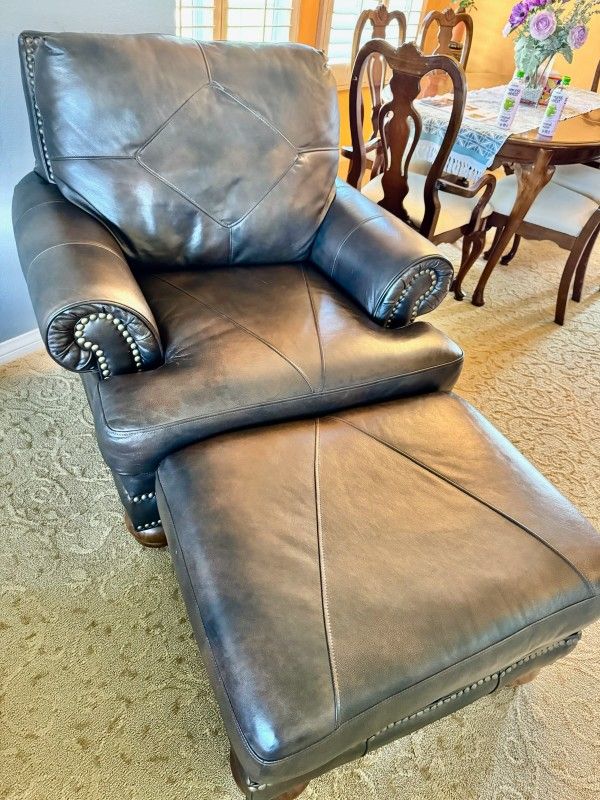 Ashley Leather Sofa Chair With Foot Ottoman In Excellent Condition Very Comfortable Pick Up At Temecula