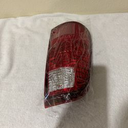 2008-2016 Ford F-250 F-350 Super Duty TAIL LIGHT