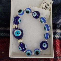 Women's Bracelet (Super Cool!)