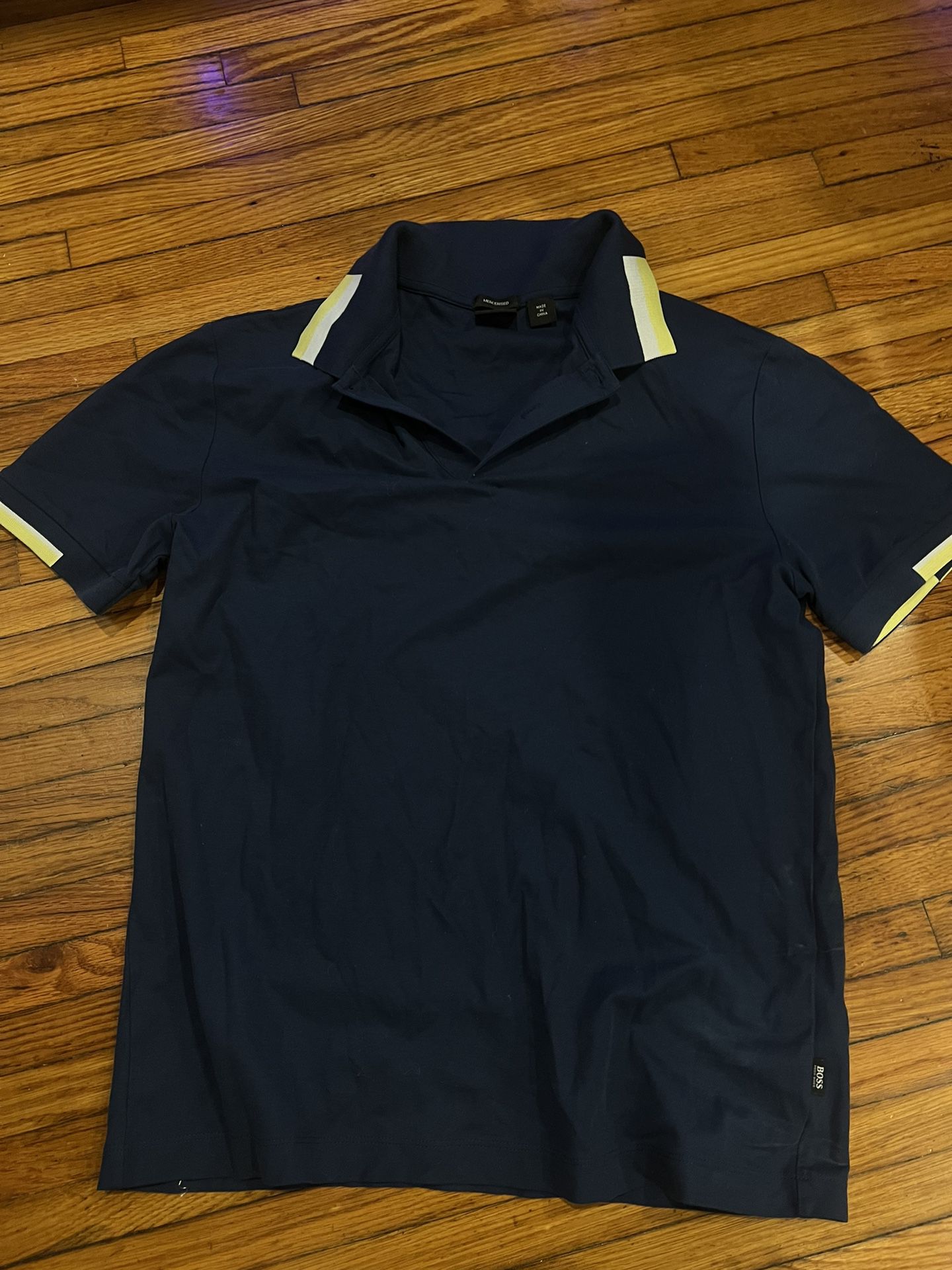 Hugo Boss Dress Shirt Size Medium 