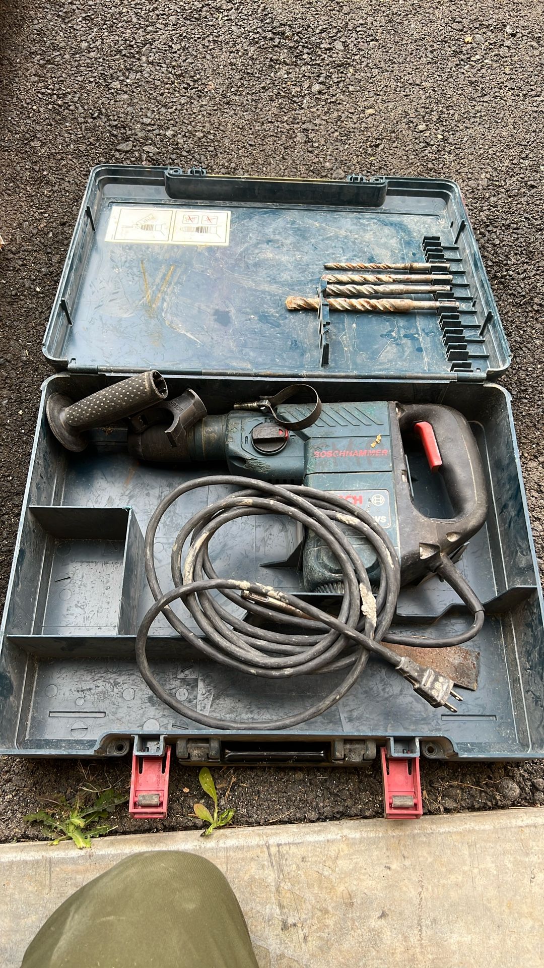Bosh Rotohammer With Bits