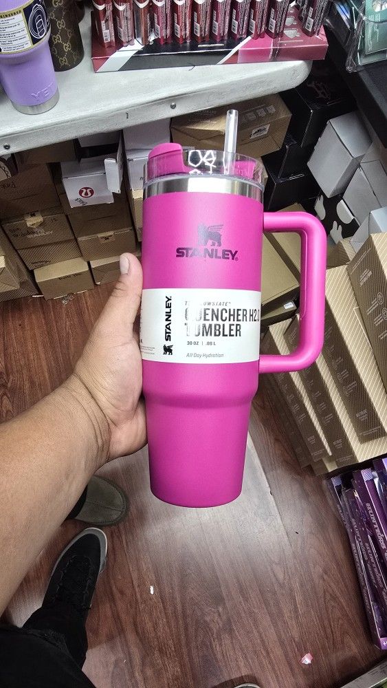 Stanley Cup 30oz Cup  Pink