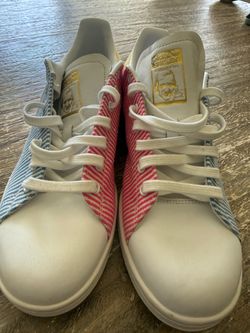 Men’s Size 11 - Stan Smith Pride (2020)