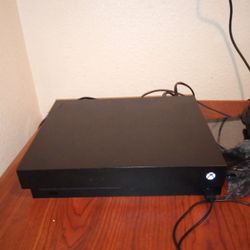 Xbox One X 1 Tb 