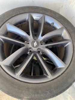 Scat Pack Rims and Tires
