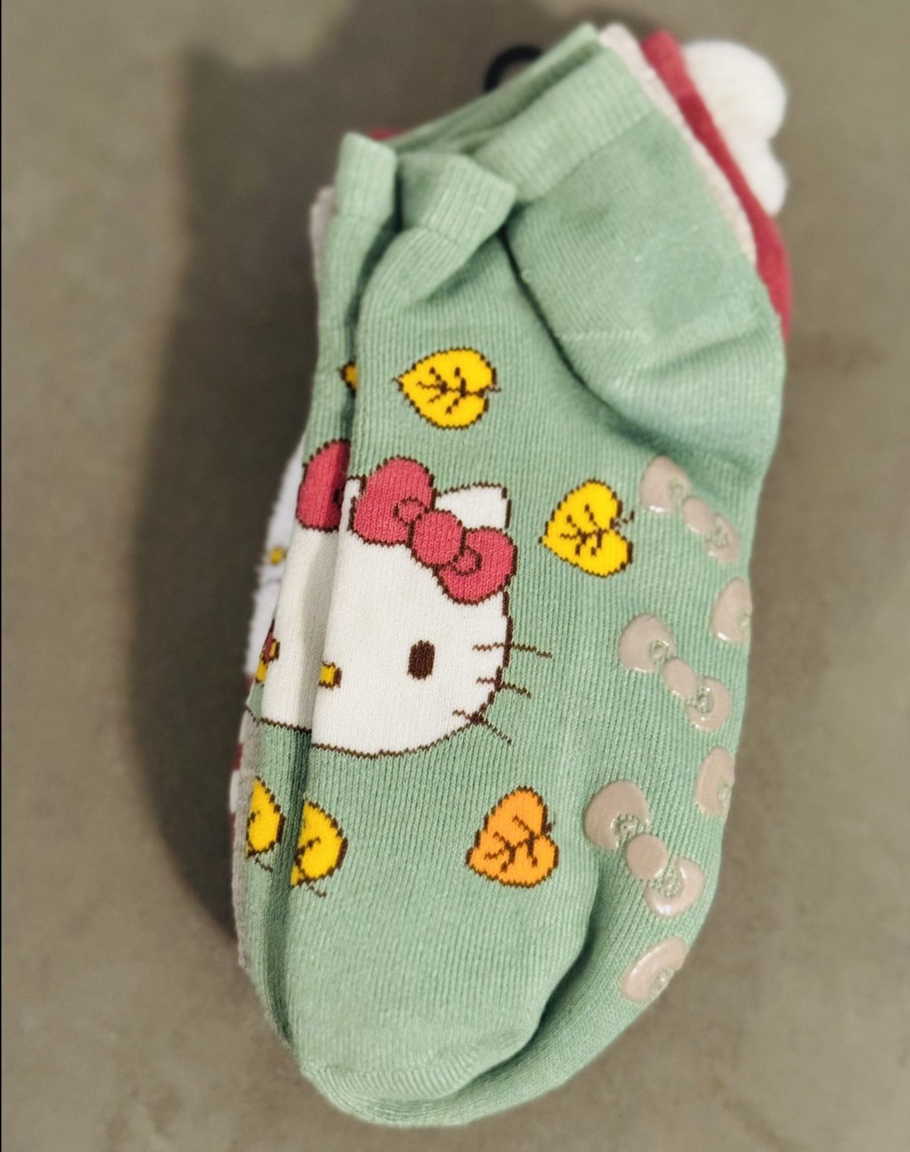 Hello Kitty low cut socks anti slip 4 pair size 4-10