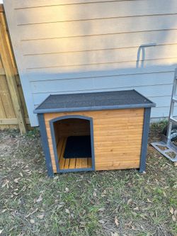 Dog House Outdoor & Indoor Wooden Dog Kennel for Winter with Raised Feet Weatherproof for Large Dogs