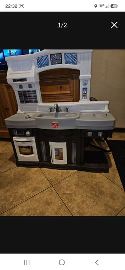 Play Kitchen