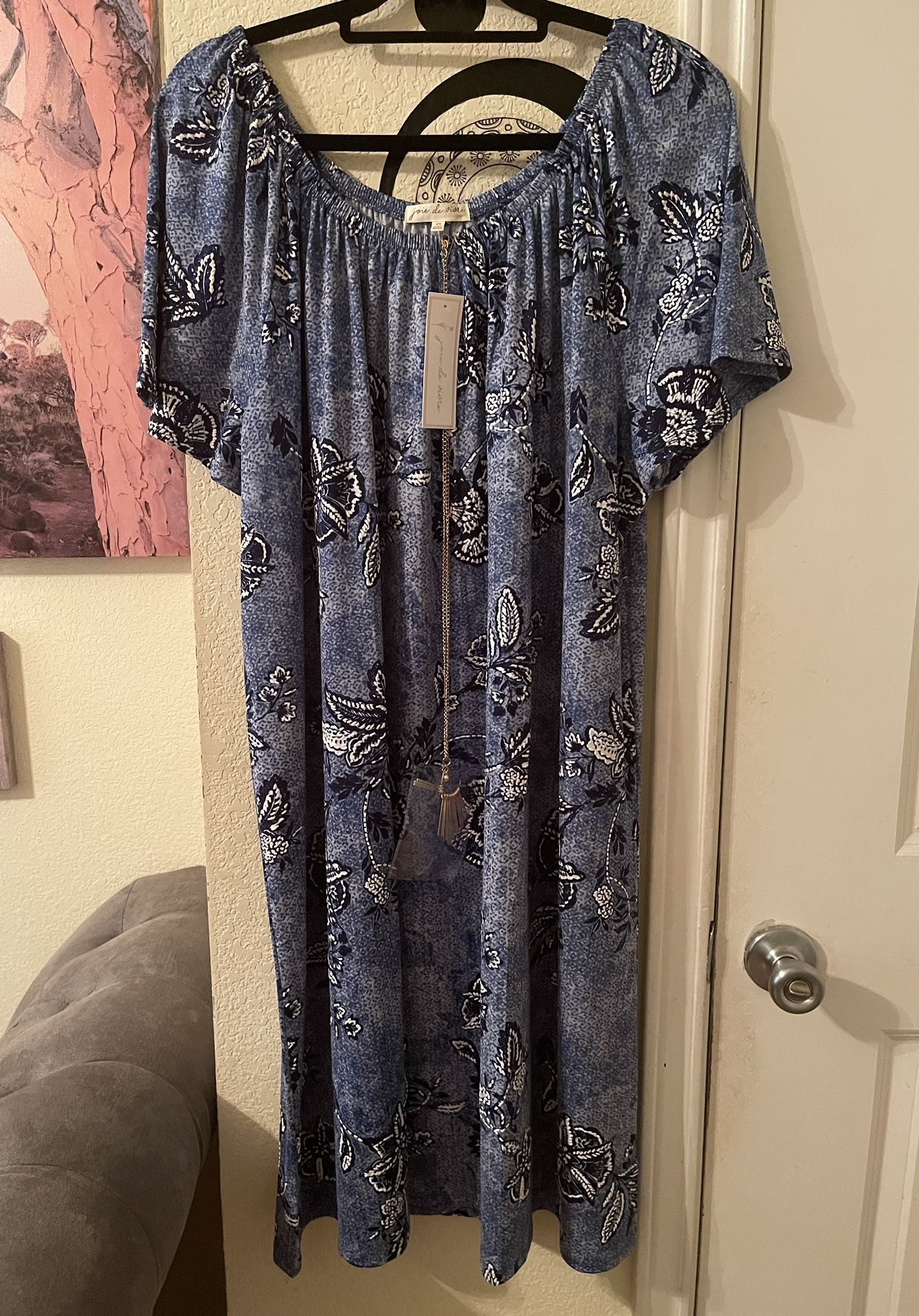 Joie De Vivre Plus Size Womens Blue Floral midi Dress with necklace size 2X NEW