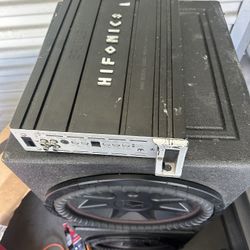 2 Kicker 12s In Q Bomb Box with 1600 Watt Amp