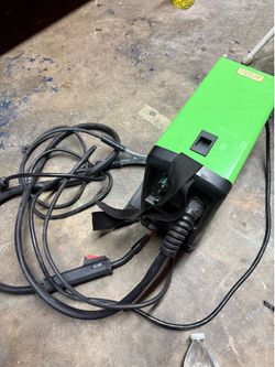 Titanium easy flux welder