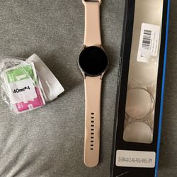 Samsung Galaxy Watch 4 40mm With Accessories