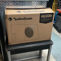 Rockford Fosgate P300-10T Punch Subwoofer Enclosure