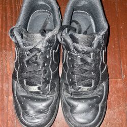 Nike Black Air Force 1 (Men 7)