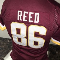 Nike NFL Washington Redskins 86 Jordan Reed On Field Jersey Youth Boy Small(8). Condition is "pre-owned". No rips, tears, stains. Please see photos