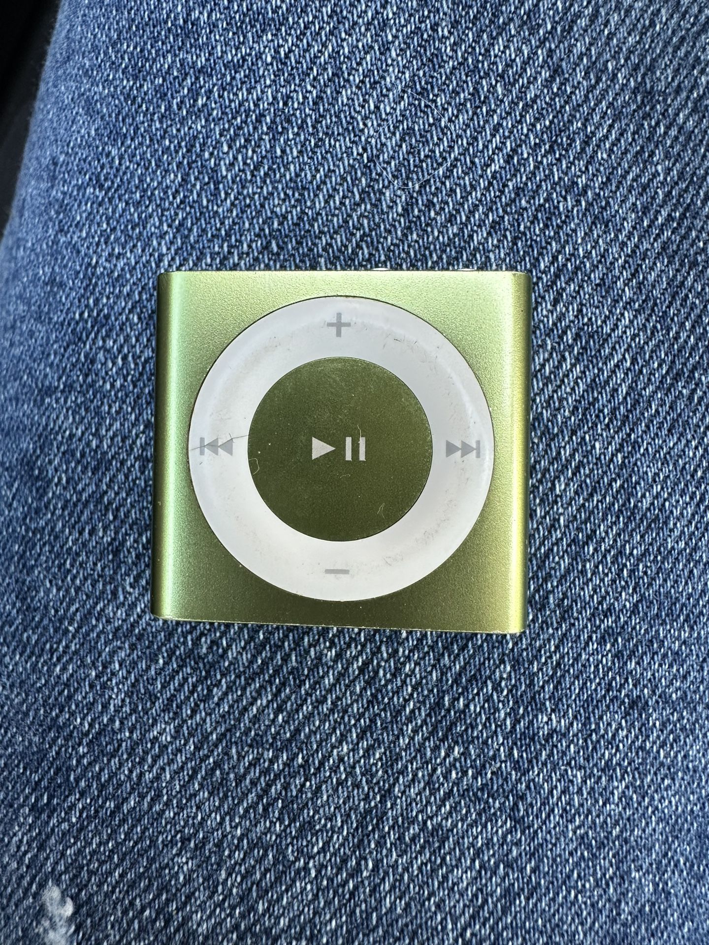 Apple iPod shuffle fourth generation