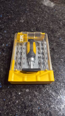 23-Piece Ratcheting Screwdriver Set