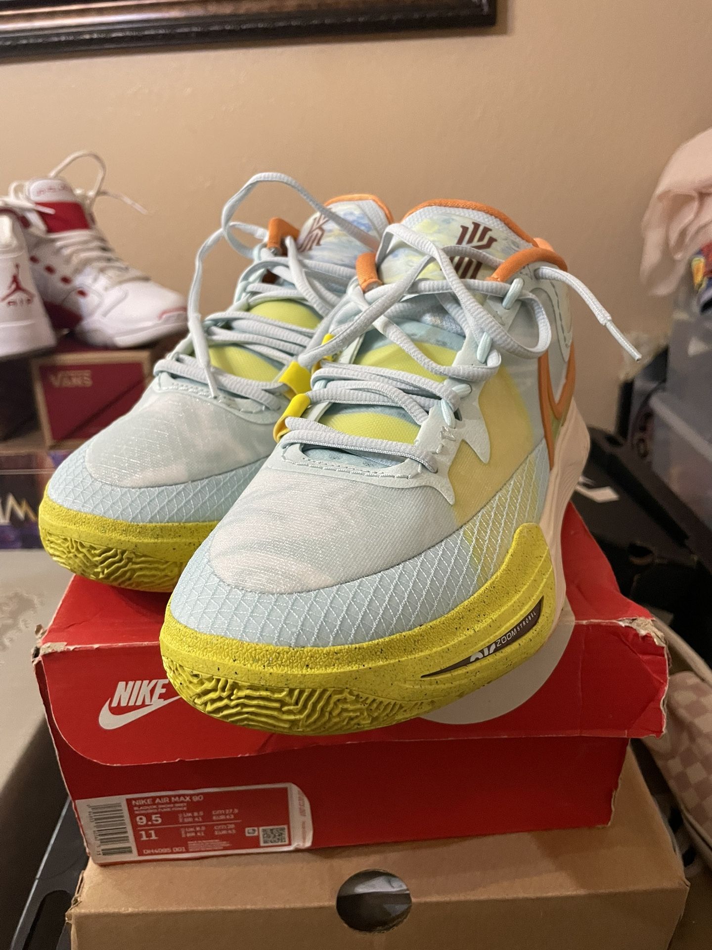 Nike Kyrie 8 Eagle Basketball Shoes Size 11