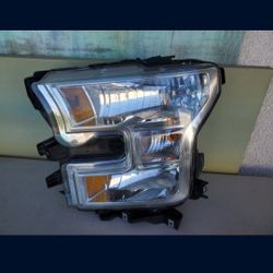 2015 -2017 FORD F150 F-150 LEFT
HEADLIGHT DRIVER SIDE HALOGEN
GENUINE USED OEM. BB1