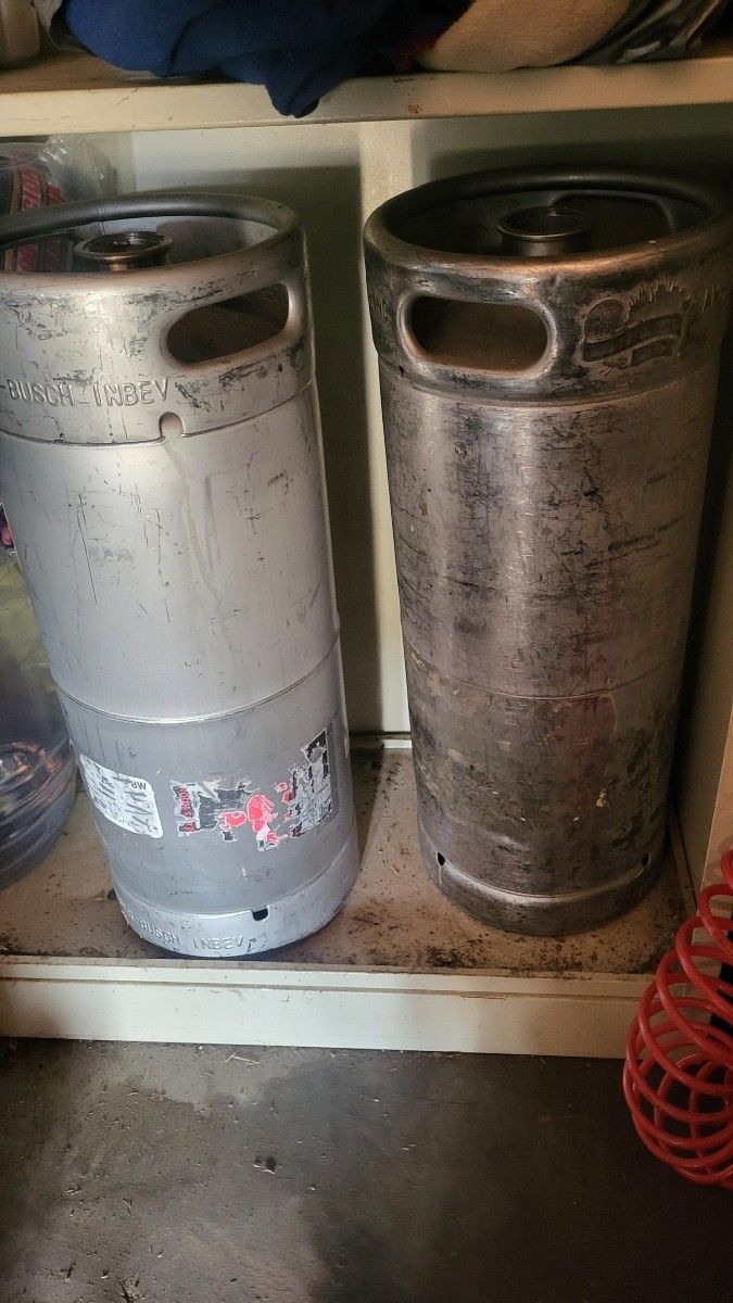 2 Kegs