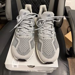 Ultra boost 5.0 size 10.5