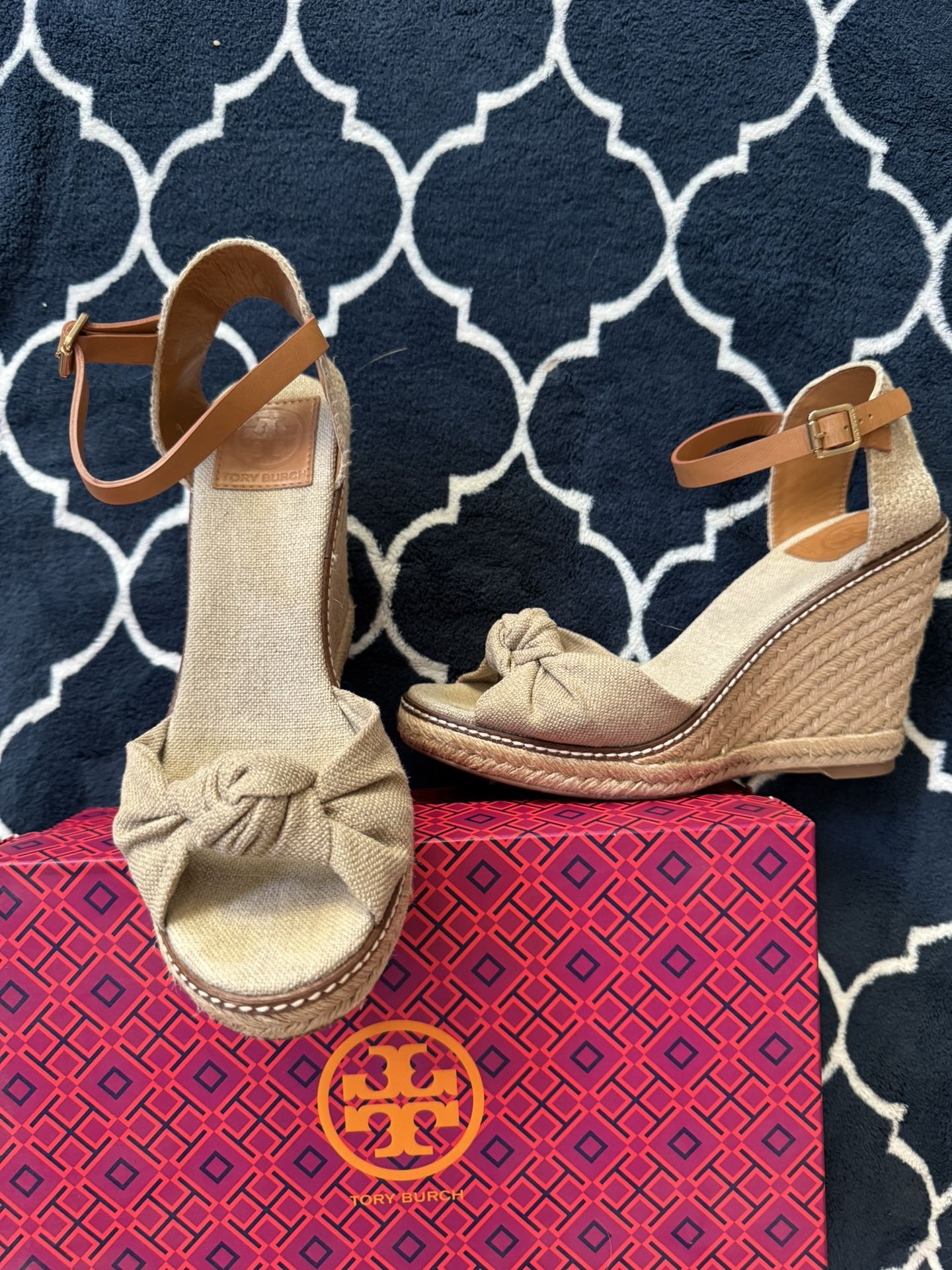 Tory Burch Espadrille Wedge Gold Wash/Natural Size 9