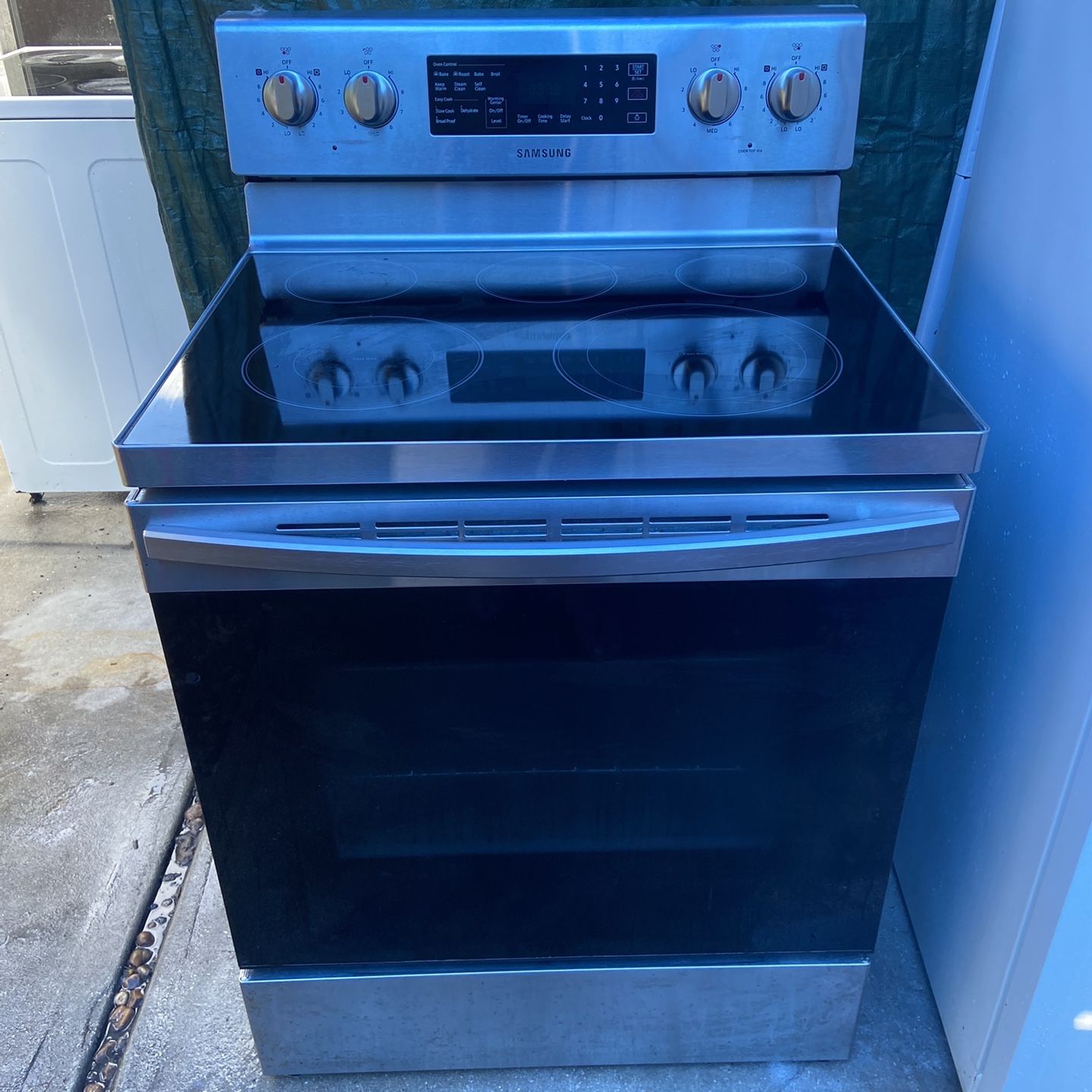 Estufas (Cocinas Eléctricas ) Nuevas for Sale in Hialeah Gardens, FL -  OfferUp