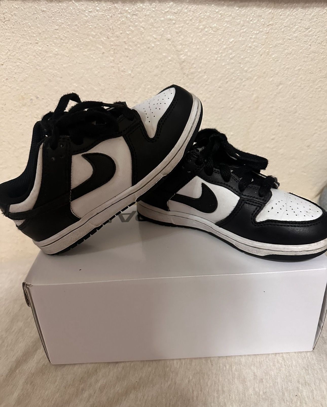 Nike Preschool 11.5 Pandas