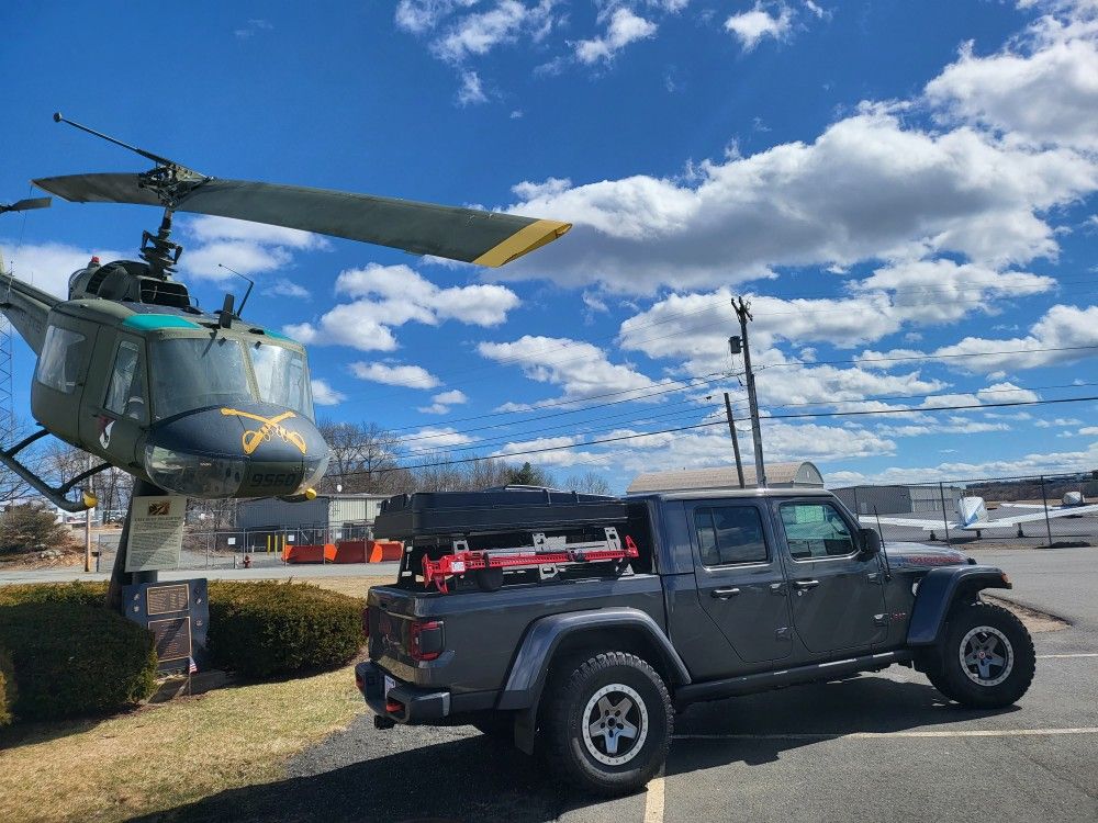 Jeep Gladiator Rack And Rooftop Tent Set Up