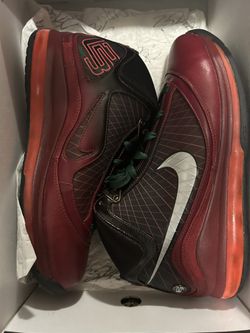 LeBron 7 (X-mas 2009)