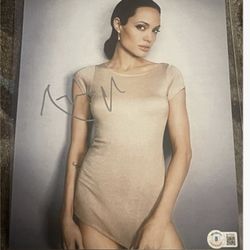 BAS COA ANGELINA JOLIE SIGNED 8x10 PHOTO BECKETT