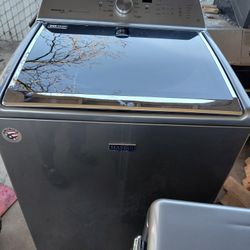 Maytag Washer & Dryer 