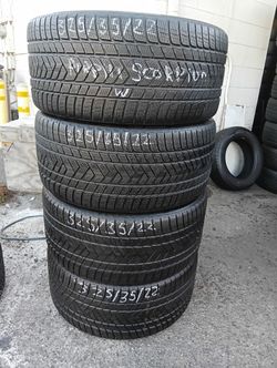 1 Set Of 4.. 325/35/R22 With 80% Of Tread Or Life Pirelli Scorpion 