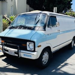 1977 Dodge B250 Custom Van