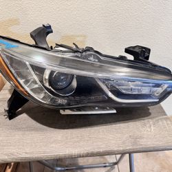 2016 To 2018 INFINITI QX60 RH HEADLIGHT HID 