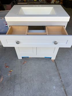 Bathroom vanity