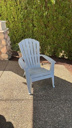 Free Outdoor Chair