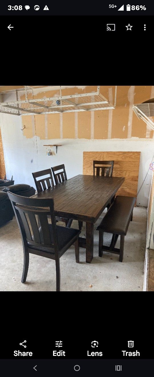 Beautiful Solid Wood Kitchen Table