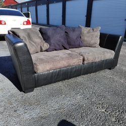 Couch & Loveseat | Free Delivery 