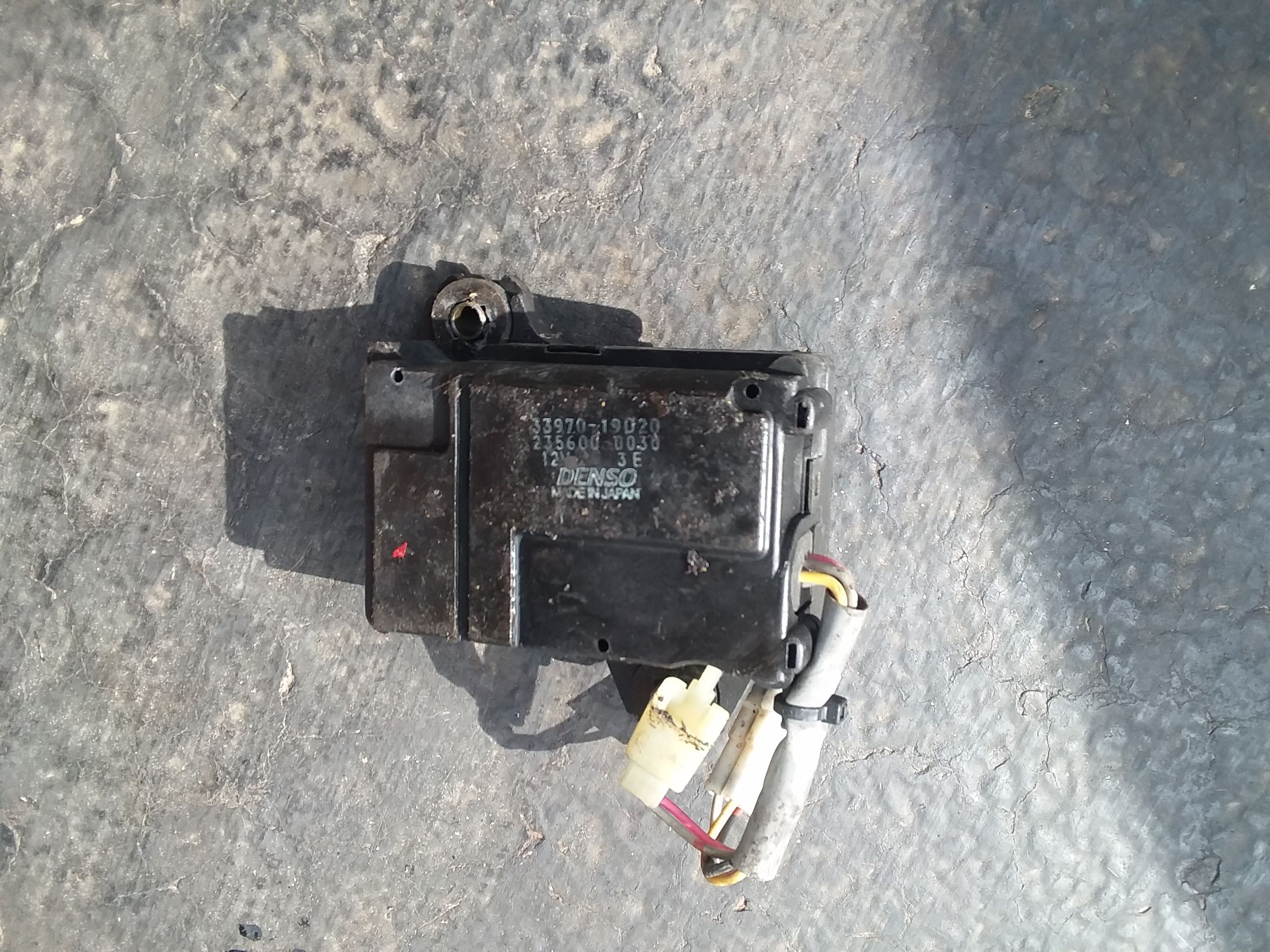 2004 suzuki gsxr 1000 exhaust servo