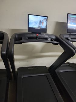 2025 Nordictrack Commercial 1750 Treadmill- 1300$