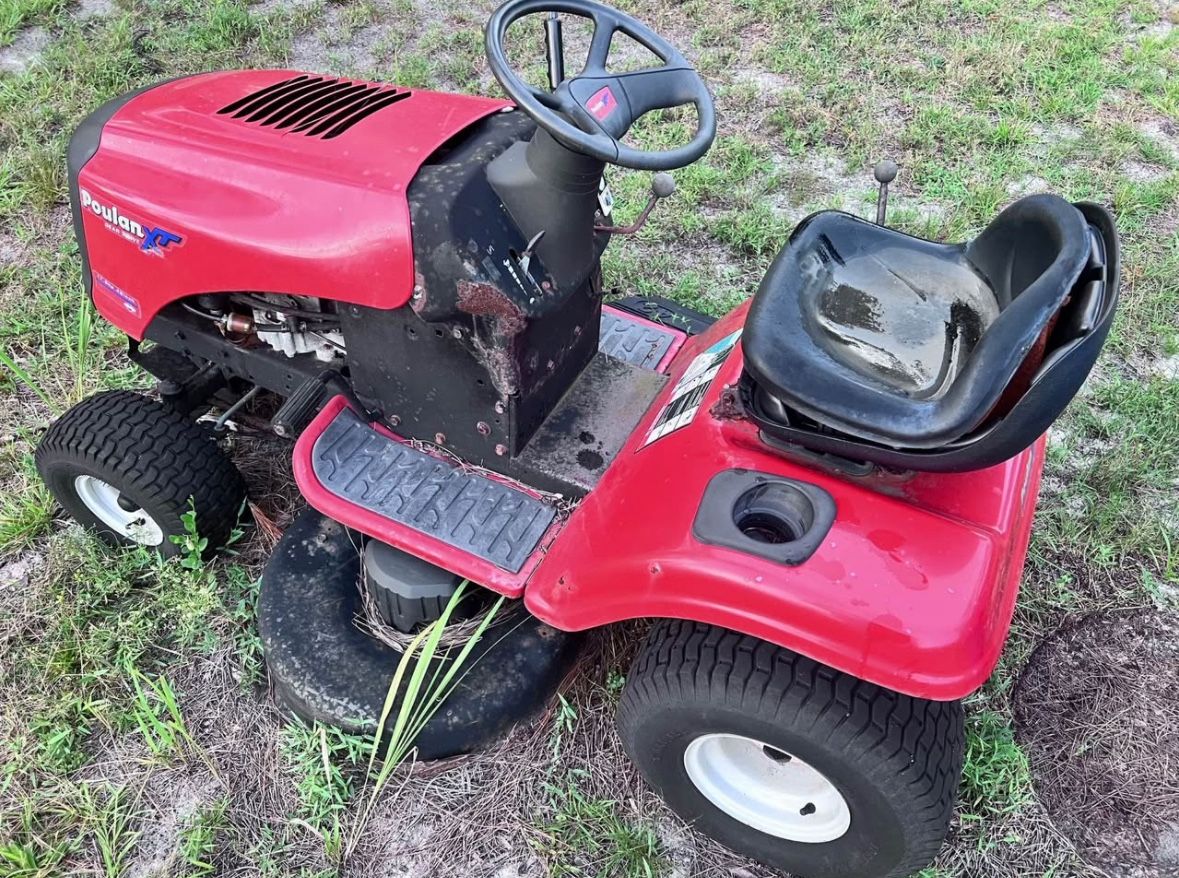 Poulan riding mower + 2 chainsaws - non-running