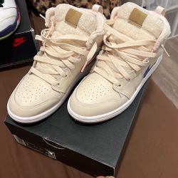 Jordan 1 Mid Utility Fleece Pearl White (PS) Size 3Y