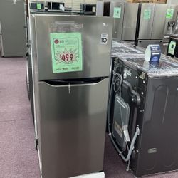 Mini Fridge Lg New Open Box And 1 Year Warranty 