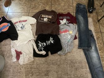 Men’s clothes size small