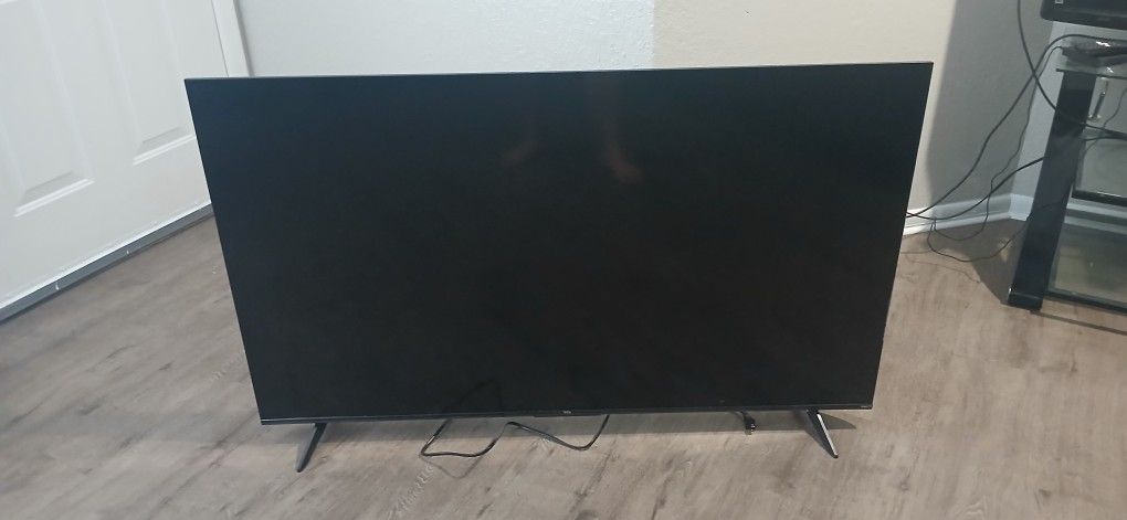 TCL ROKU 55 INCH SMART TV